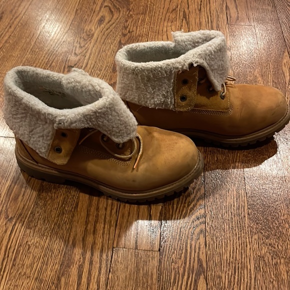 TIMBERLAND® WATERPROOF women’s teddy fleece fold down BOOTS size 7 - Picture 4 of 11